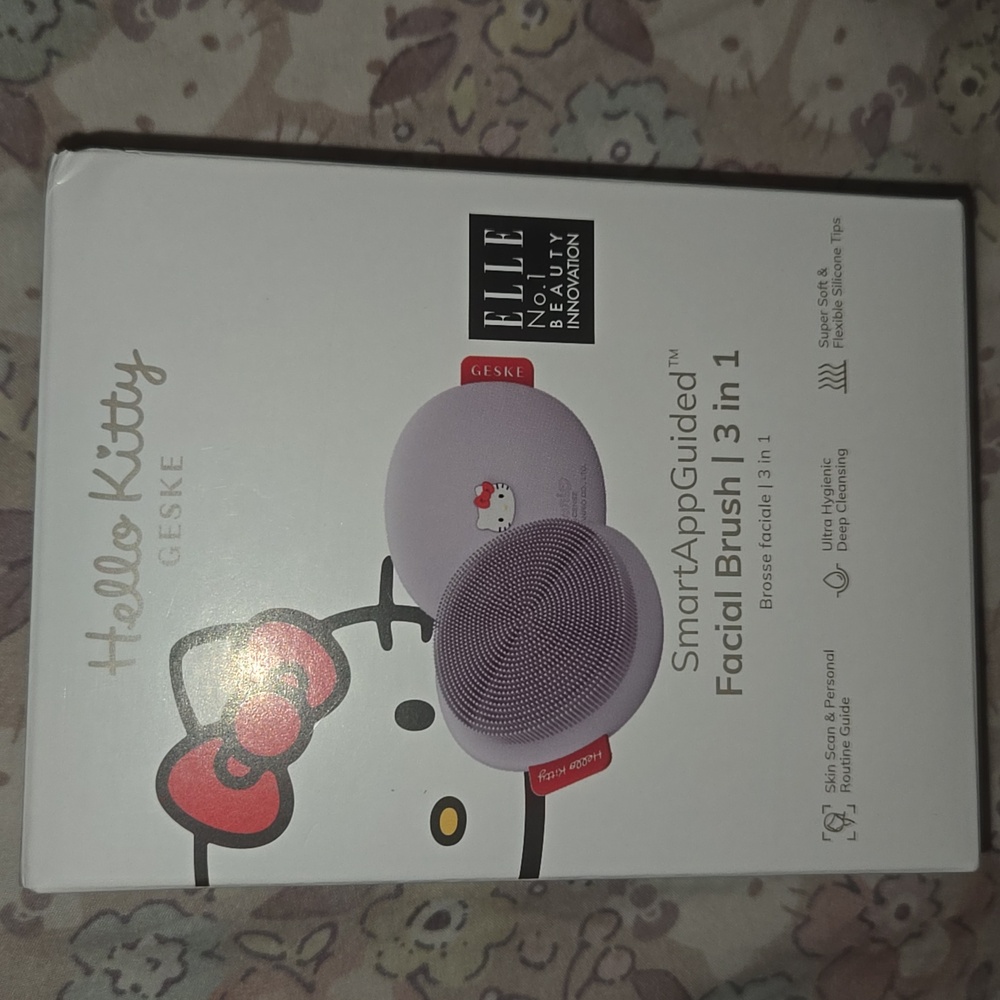 Hello Kitty Purple Facial Brush